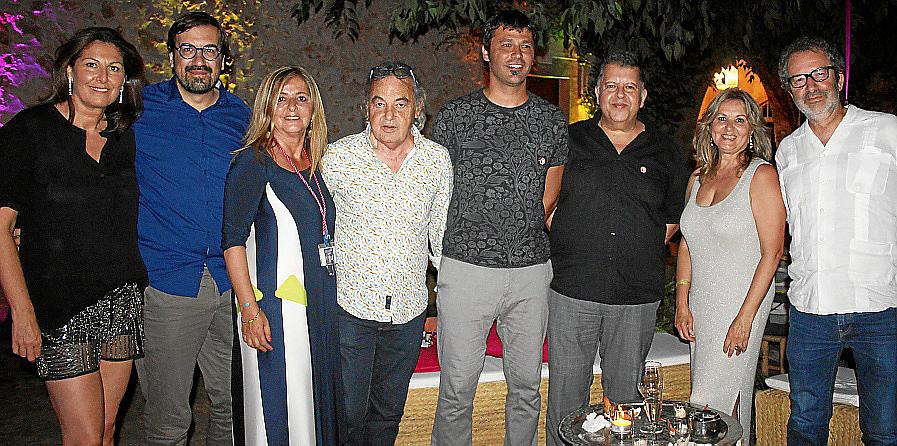 Fiesta solidaria de la ong Dentistas sobre Ruedas en Raixa