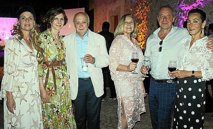 Fiesta solidaria de la ong Dentistas sobre Ruedas en Raixa