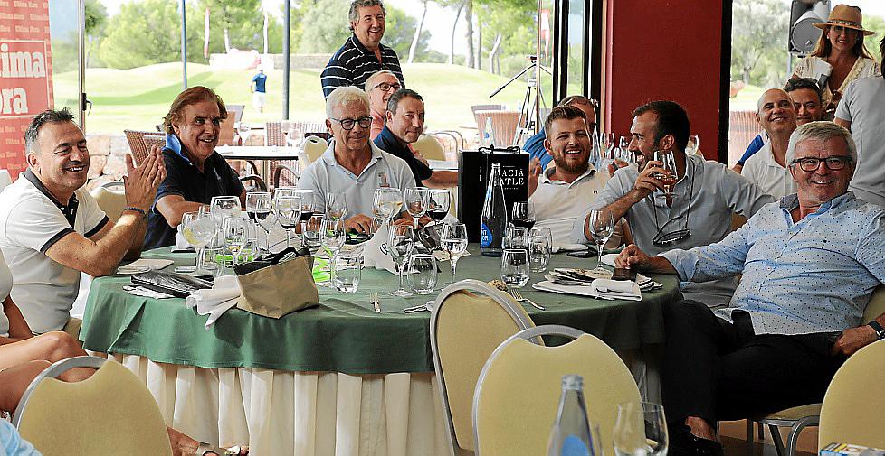 La entrega de premios del torneo Ultima Hora de Golf