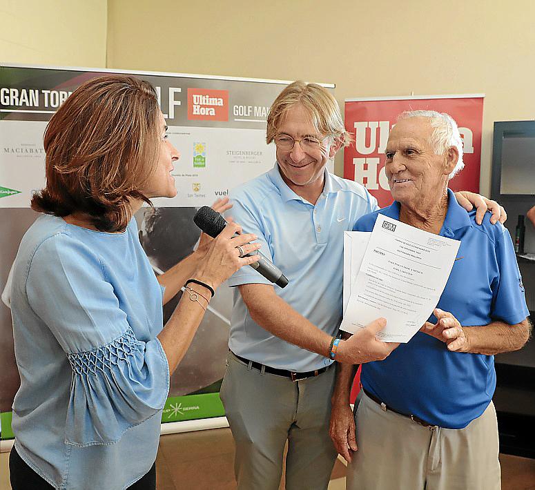 La entrega de premios del torneo Ultima Hora de Golf