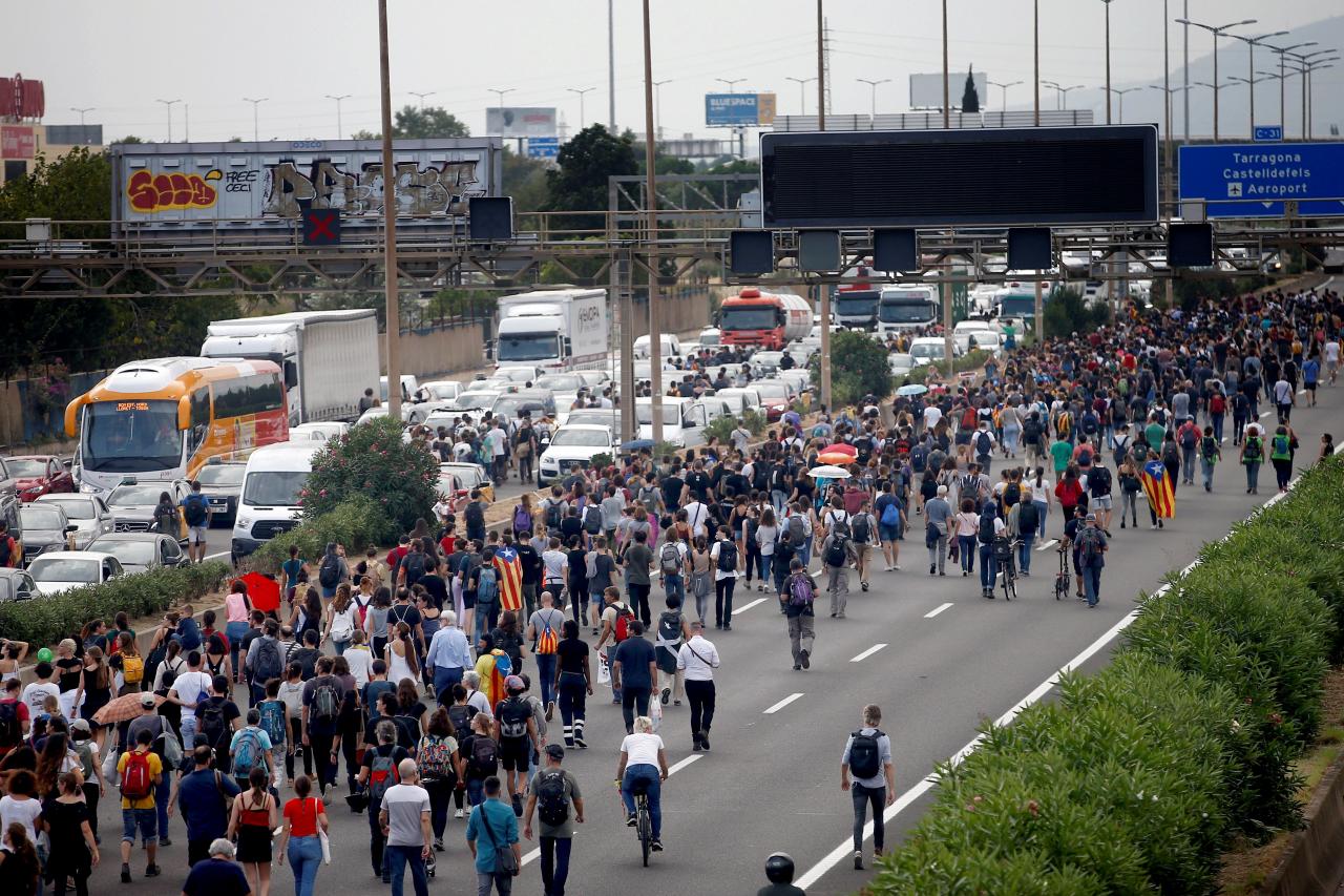 Activistas independentistas llaman a paralizar el Aeropuerto de El Prat