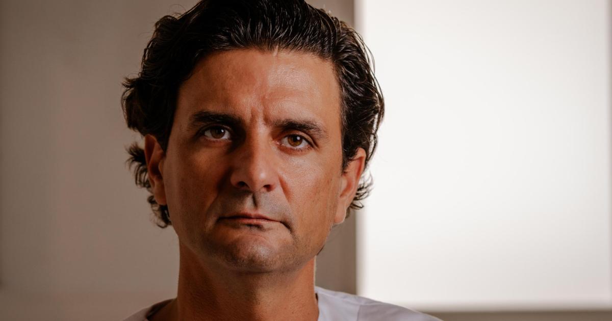 El Dr. Estanislao Planas, uno de los cirujanos orales más reputados a