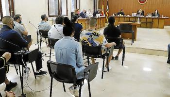 La Fiscalía mantiene una petición de 298 años de cárcel para ‘Los Pelúos’