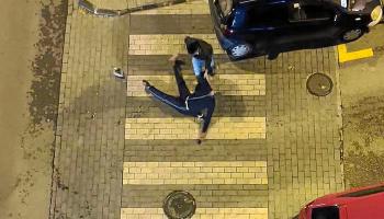 Propina una brutal paliza a un hombre en Palma y lo deja inconsciente en el suelo