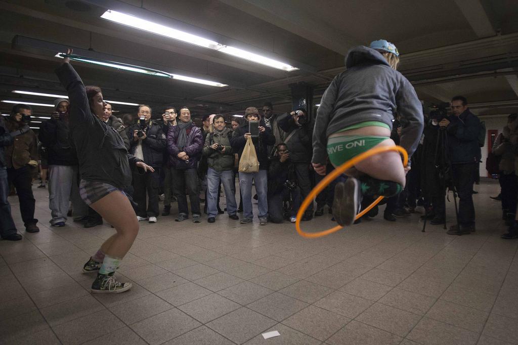 Día sin pantalones en el metro