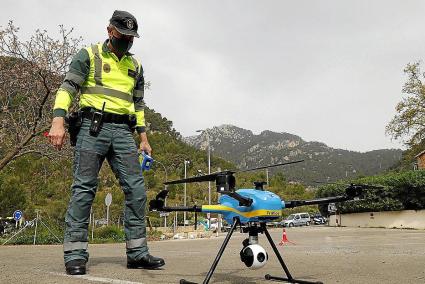 Dron de la guardia civil sale