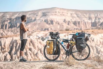 El mallorquín que da la vuelta al mundo en bicicleta