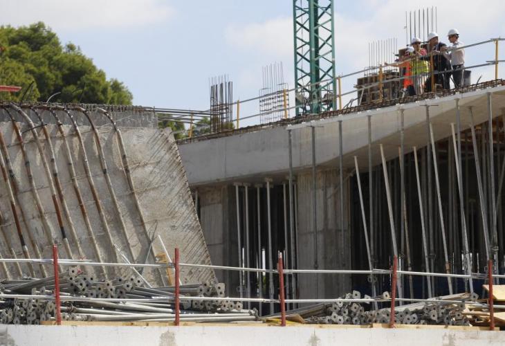 Dos obreros mueren aplastados en un hotel en construcción en la Platja de Palma.