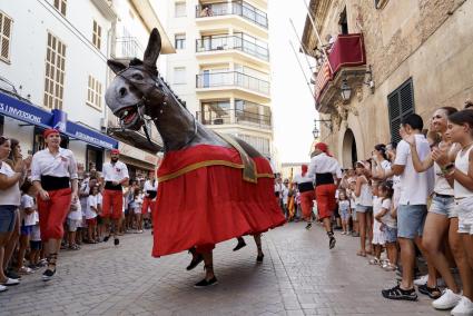 MANACOR. FIESTAS PUEBLOS. La ciudad vive su patrÃ³n. El impulso dado a la fiesta por la Obreria de Sant Jaume revitaliza todos l