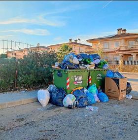 Vecinos de Marratxí denuncian que en algunos núcleos llevan diez días sin recoger la basura