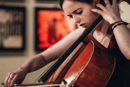 Christina Coppola al violonchelo y Ludovica De Bernando al piano, actuarán en el concierto del miércoles 18 de septiembre