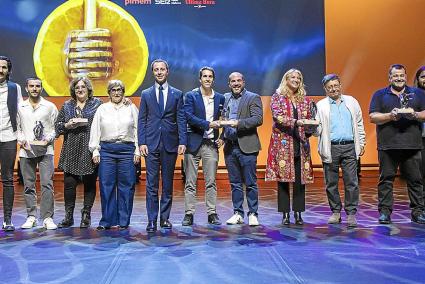 Foto de grupo de todos los ganadores de la categoría Promoció Agroalimentaria