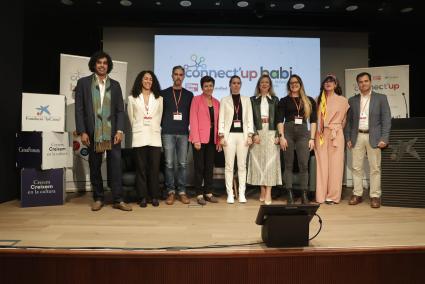 Marvin Singhateh, DeAnnett Sánchez, Héctor Mota, Carmen Serra, Isabel Ruiz, María Cruz Rivera, Teresa Fuster,Tona Pou y José Martí, en el acto en CaixaForum la pasada edición