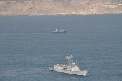 El pesquero chino en la costa de Somalia.