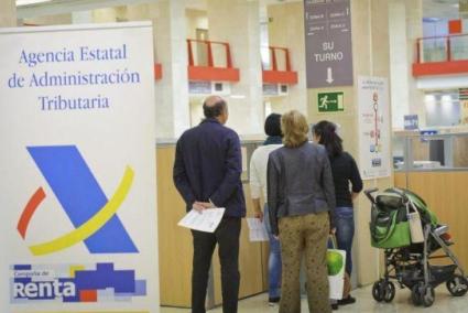 Los contribuyentes están obligados a rendir cuentas con Hacienda cada año
