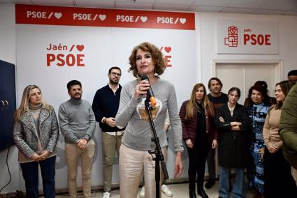 Montero afea la "resignación" de Moreno ante el "deterioro" de la sanidad andaluza: "En mi etapa estuvo en lo más alto"
