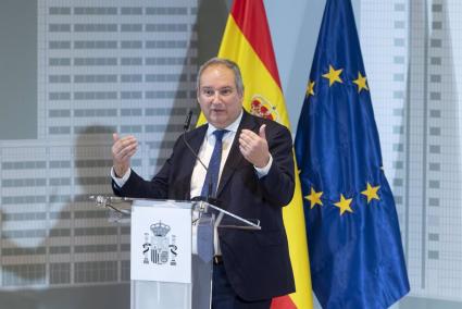 Hereu avisa a Junts que el PSOE hará sacrificios y se arriesgará, pero no aceptarán "cualquier cosa"