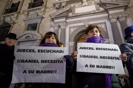 Granada.- Tribunales.- Juana Rivas vuelve a denunciar a su expareja por violencia de género tras recibir "90 llamadas"