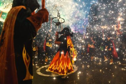 Junts insta a Collboni a liderar un pacto ciudadano para apoyar las fiestas mayores de Barcelona