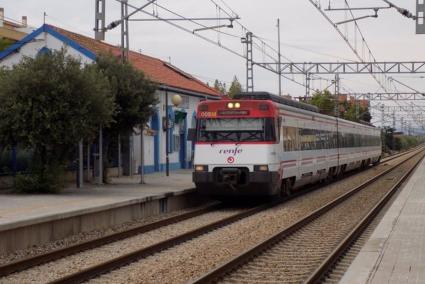 Castellón.- Sucesos.- Fallece una persona arrollada por un tren al cruzar por un paso no autorizado en Vila-real