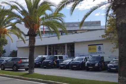 Huelva.- Sucesos.- Cuatro detenidos acusados de lesionar a varios chicos, uno menor, a la salida de una discoteca