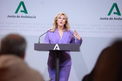 La consejera portavoz del Gobierno andaluz, Carolina España, en la rueda de prensa posterior al Consejo de Gobierno del 21 de en