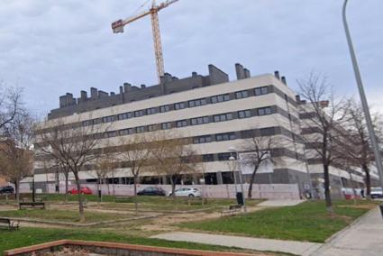 Sucesos.- Un chico de 13 años agrede a su novia de 16 en un edificio okupado en Carabanchel