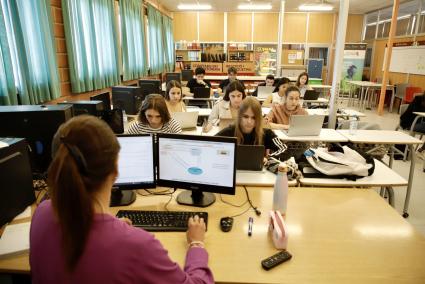 Alumnos de FP Dual Intensiva del Col.legi Sant Josep Obrer de Palma