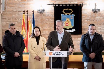 Azcón prolongará las ayudas al transporte "para no generar un problema a los aragoneses"