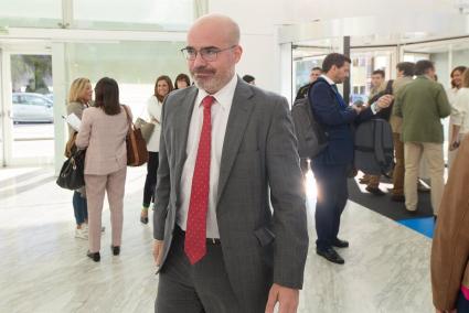 Martín culpa al PP del rechazo al decreto ómnibus del Gobierno y le recuerda que usa esta fórmula legislativa en Madrid