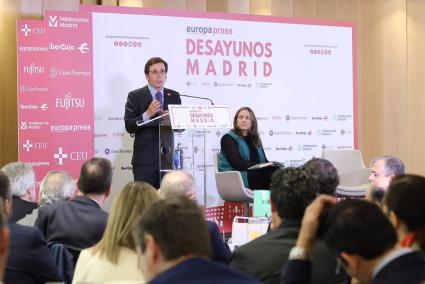 El alcalde de Madrid, José Luis Martínez-Almeida, protagoniza un Desayuno Madrid de Europa Press, en el Hotel Hyatt Regency Hesperia, a 27 de enero de 2025, en Madrid (España).