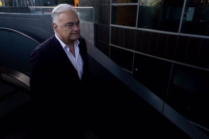 González Pons loa a la religiosa anglicana que "rechistó" a Trump y pide que la Iglesia Católica también ordene obispas