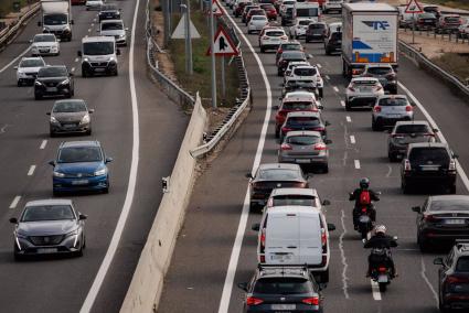Sucesos.- Herido un hombre de 80 años que circulaba en sentido contrario por la M-40 tras chocar contra una furgoneta
