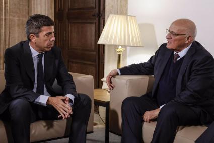 Mazón pide al Banco Sabadell un plan especial de ayudas para personas, empresas y municipios afectados por la dana