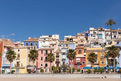 Alicante.- Desalojadas 16 personas de un bloque de diez pisos por riesgo de derrumbe en la Vila Joiosa