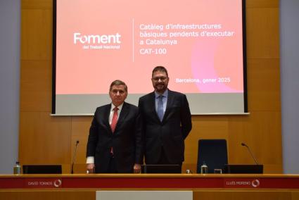 El secretario general de Foment del Treball, David Tornos, y el presidente de la Cambra de Contractistes d'Obres de Catalunya (C
