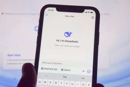 Identifican una base de datos desprotegida vinculada a DeepSeek que ha expuesto el historial de chats y datos sensibles