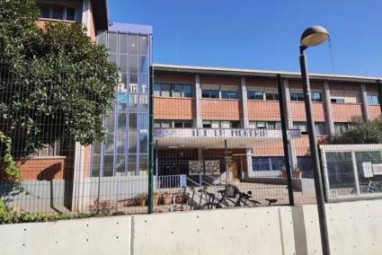 Valencia.- Sucesos.- Un menor agrede al director de un IES de Mislata cuando intentaba evitar el ataque a un alumno