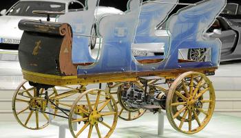 De cuando el coche eléctrico reinaba en carreteras de tierra
