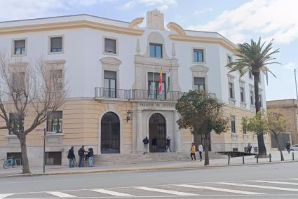 Cádiz.-Dos interventores de la Junta comparecen este miércoles como testigos en la causa por los contratos del SAS
