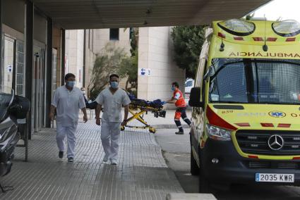 La víctima huyó del hotel y tomó un taxi hasta el hospital de Manacor, donde fue atendida. Foto: A.S.