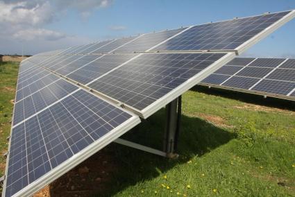 Un parque fotovoltaico en una imagen de recurso.