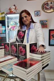 «La literatura me sirve para escapar de mis rutinas»