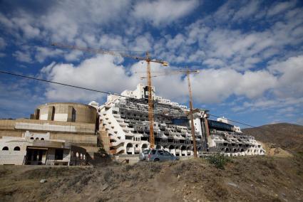 Almería.-El Gobierno tumbaría solo la mitad del Algarrobico si no hay un acuerdo con la Junta aunque resultara "absurdo"