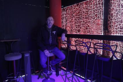 Luis López, el piloto a los mandos de la nave musical Stars 45.