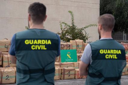 Cuatro detenidos y 2,5 millones bloqueados a una organización por blanqueo de capital vinculado al narcotráfico en Cádiz