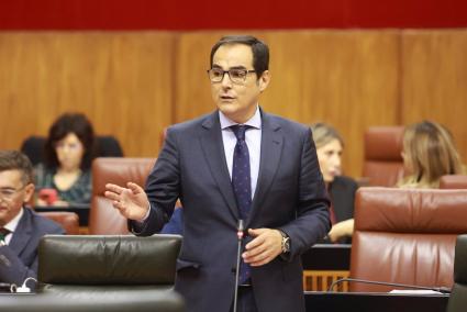 VÍDEO: Nieto avisa a Montero que expropiar el Algarrobico es abrir "nuevo pleito judicial" y lo califica de "atajo"