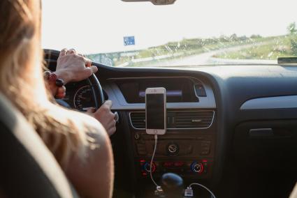 Aviso de la DGT: desde hoy te vigila más y la multa por exceso de velocidad es de 600 euros