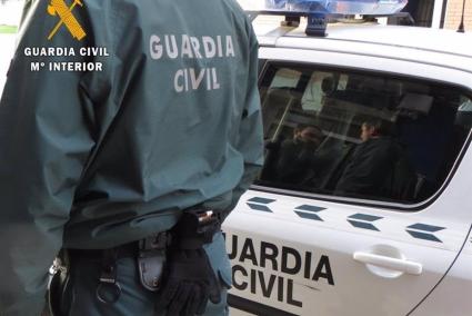 Castellón.-Sucesos.- Tres detenidos acusados de secuestrar a un trabajador en Oropesa durante dos días y robarle