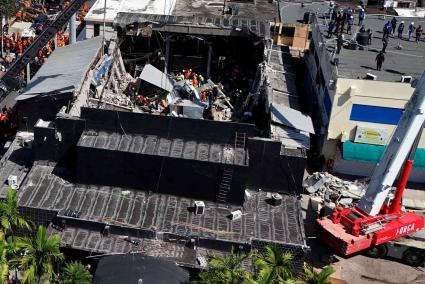 Aumentan a 44 los muertos al desplomarse un techo en una discoteca en Santo Domingo